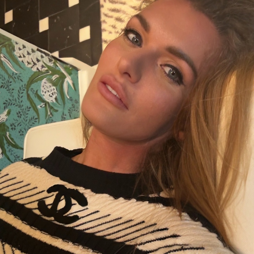 Meet your Posher, Maria